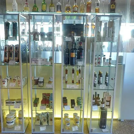 Moya Hotel